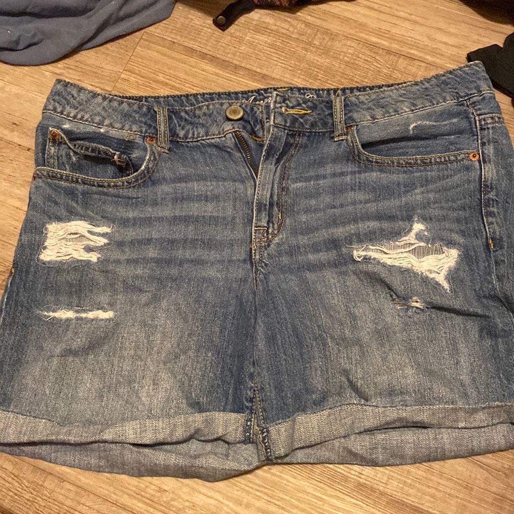 American Eagle Cuffed Distressed Jean Shorts SIZE 12